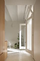 A Cramped 400-Square-Foot Apartment in Buenos Aires Gets Flowing Spaces and a Fresh Start - Photo 7 of 11 - 