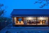  Photo 20 of 21 in Exterior by Inès Le Cannellier from A Cozy Weekend Retreat in South Korea Emphasizes Quality Family Time