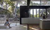A Beach House in Australia Offers the Joys of Camping—But Without All the Dirt - Photo 6 of 14 - 