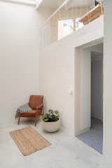In Madrid, a Warehouse Turned Residence Is an Act of Preservation - Photo 4 of 20 - 