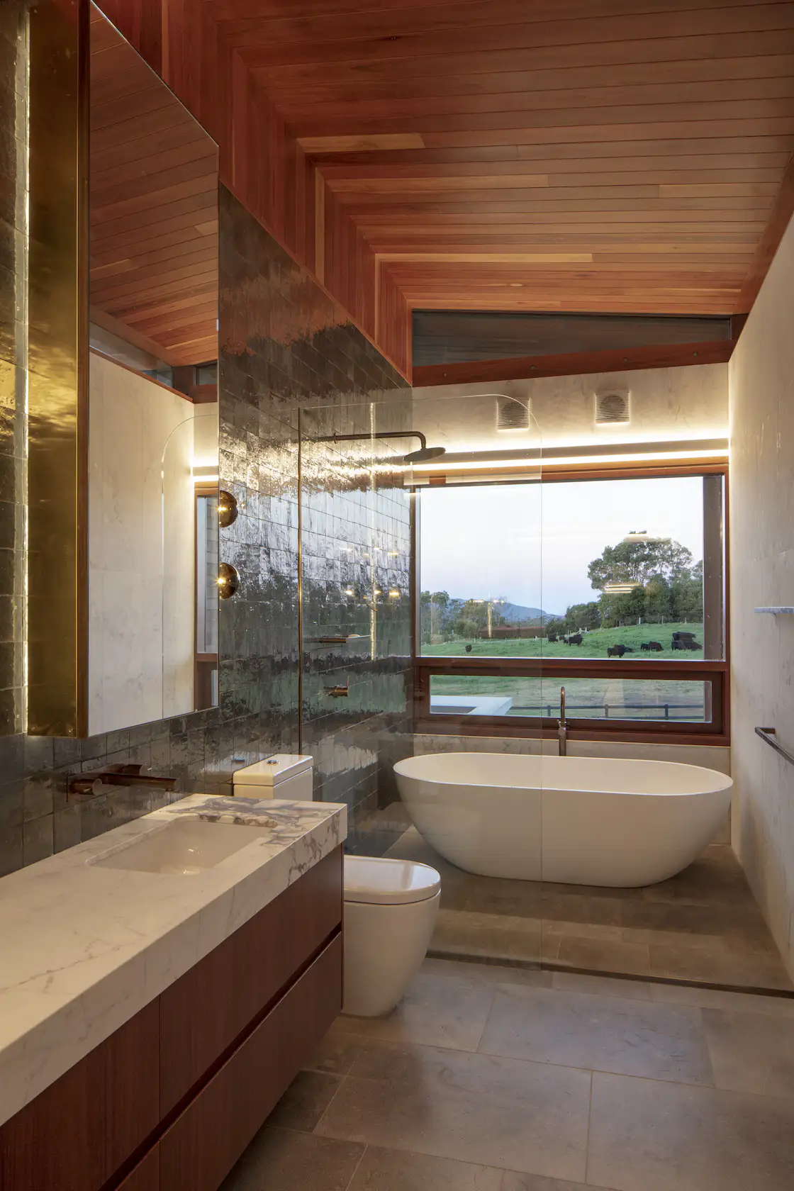 Curated visual reference: Picture Idea: Photo 22 Of 26 In This Gorgeous Timber And Brick