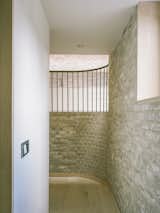 This Boxy Brick Home in London Has a Layout That Flows Like Water - Photo 18 of 28 - 
