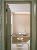 This Boxy Brick Home in London Has a Layout That Flows Like Water - Photo 16 of 28 - 