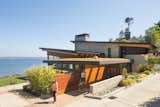 Seaview Escape exterior - green roof