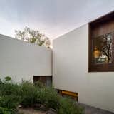 A Serene Home in Mexico Weaves Around Verdant Gardens - Photo 14 of 20 - 