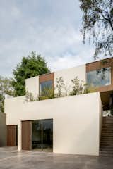 A Serene Home in Mexico Weaves Around Verdant Gardens - Photo 17 of 20 - 