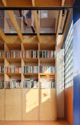 A Book Lover’s Cottage in Australia Captures Light With a Glass-Block Facade - Photo 7 of 16 - 