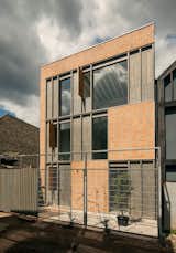 Exterior, House Building Type, and Flat RoofLine street elevation  Photo 1 of 12 in Patchwork Mewshouse by Cathie Curran