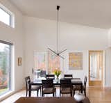 Dining Room, Pendant Lighting, and Table  Photo 7 of 17 in Hilltop House by Elizabeth Herrmann Architecture + Design