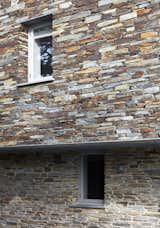 A Cleaned-Up Cornwall Cottage Maintains Its Funky Maritime Charm - Photo 11 of 14 - 