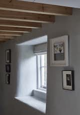 A Cleaned-Up Cornwall Cottage Maintains Its Funky Maritime Charm - Photo 9 of 14 - 