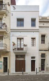  Photo 2 of 15 in A Tired Townhome Becomes Three Charismatic Flats in Barcelona’s Gràcia Neighborhood
