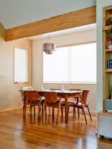 The frameless windows reflect Smith's clean aesthetic.