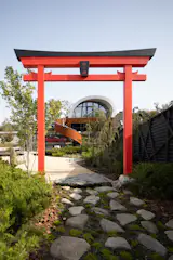 Torii Gate, Guest House