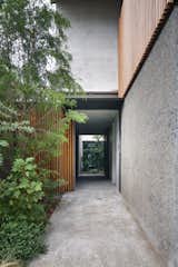 House in Yoga by Keiji Ashizawa Design entryway