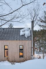 Exterior of Baldie Hill Bunkie by Daymark Design