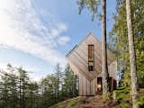 Two Days, One Helicopter, and the Perfect Prefab Cabin in British Columbia