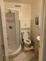 BEFORE: A cramped bathroom left something to be desired. 