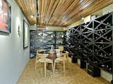 Passively controlled wine cellar