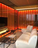 Room 02