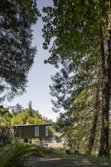 A Waterfront Home in Washington Grows Two Hovering Wings - Photo 13 of 13 - 