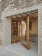 In Mallorca, a Once-Crumbling Home Captures the Serenity of the Mediterranean - Photo 9 of 13 - 