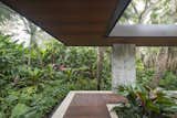 Exterior  Photo 3 of 16 in The Hammock Lake Residence by Hamed Rodriguez