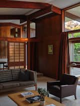 A horizontal beam in the living room nods to&nbsp;tori, which signify sacred spaces in traditional Japanese architecture.
