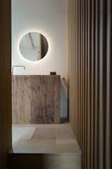 2nd floor - bathroom