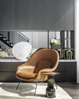 B+G Design Miami Living Room - Knoll Womb Chair & Holly Hunt Side Table