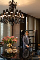 Decorative lighting plays a vital role in the design of the apartment, with a total of 17 lamps that Thái Công carefully selected. 