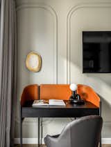 For the study chose a Calligaris desk, a Biel sofa, a Tomasella wardrobe, an Ozzio chair, and a Cattelan Italia shelf. 