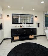 Master Suite Bathroom