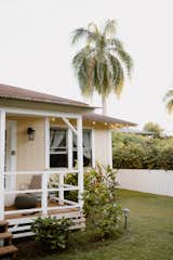 Lanai and lush garden style lawn