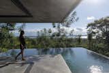This Concrete-and-Glass House in Paraguay Doesn’t Believe in Walls - Photo 4 of 12 - 