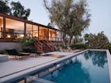 A 1965 Craig Ellwood Home With an Original Koi Pond Is Restored in Los Angeles - Photo 14 of 15 - 