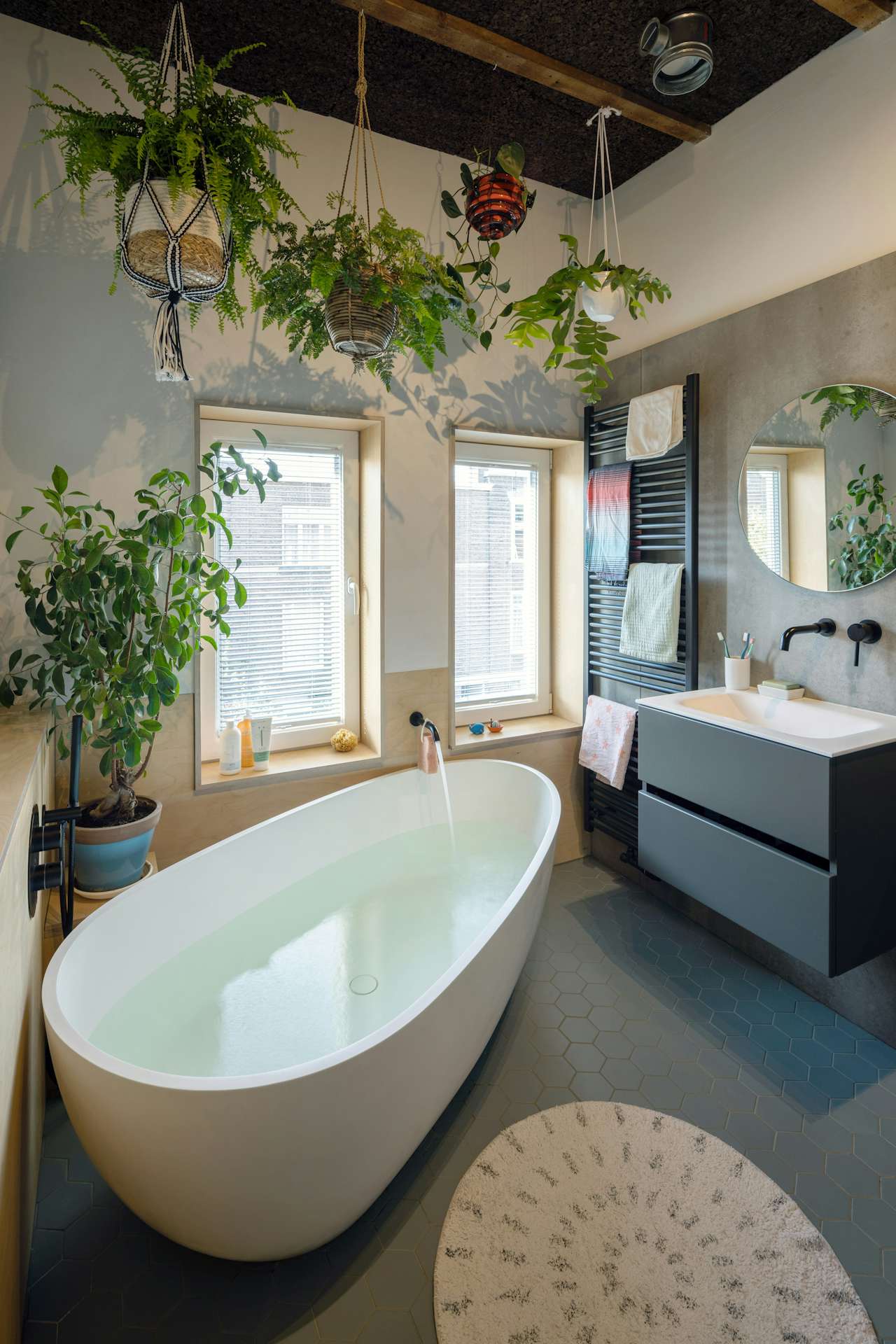 Photo 11 of 15 in A Rooftop Extension in the Netherlands Sets a New