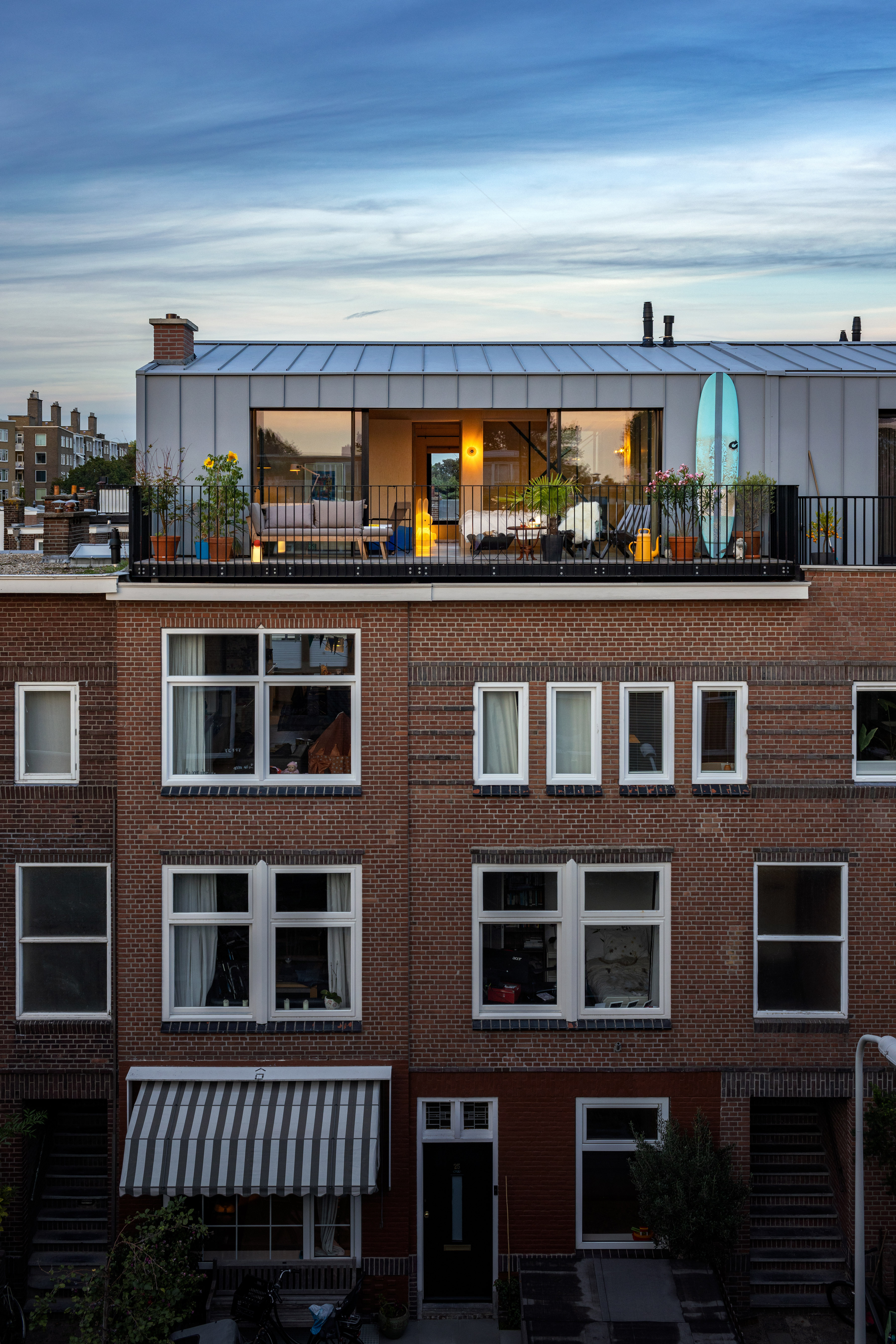 Photo 1 Of 15 In A Rooftop Extension In The Netherlands Sets A New ...