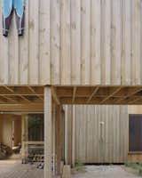 After Weathering 40 Years, a Wooden Family Home in Australia Is Renovated for What’s Next - Photo 8 of 20 - 