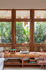 A Home in Brazil Is Partially Climate Controlled by Its Lush Plants - Photo 8 of 15 - 