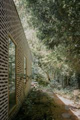 A ’50s Teardown in the Netherlands Gets a Second Chance—and a Beautiful Brick Extension - Photo 17 of 19 - 