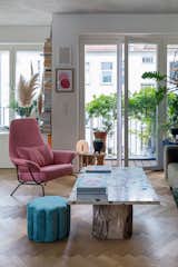 Designer Julia White Plays With Spatial Perception in Her Funky Berlin Flat - Photo 1 of 17 - 