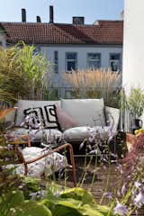 Designer Julia White Plays With Spatial Perception in Her Funky Berlin Flat - Photo 16 of 17 - 