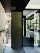 This See-Through California Home Magically Hangs Above a Creek Bed - Photo 32 of 34 - 