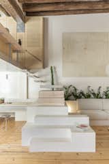 A Puzzled-Together Stair Elevates a Fashion Designer’s Barcelona Apartment - Photo 17 of 28 - 