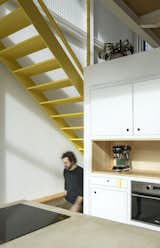 A Bright Yellow Steel Home in Barcelona Breaks With Its Brick Neighbors - Photo 9 of 14 - 
