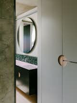 A Big Green Box Adds Flair and Function to an Open-Plan Berlin Apartment - Photo 13 of 17 - 