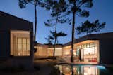 A Stand of Pines Directed the U-Shaped Plan of This Family Home in Portugal - Photo 8 of 20 - 