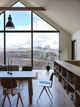A Mother-and-Child Set of Cabins Form a Single Catskills Ski Retreat - Photo 17 of 22 - 
