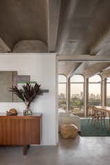 Rhythmic Ceiling Arches Provide Support—and Eye Candy—at This Renovated Apartment in Brazil - Photo 11 of 26 - 